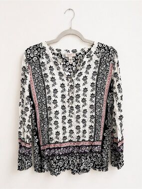 LOFT Floral Boho Blouse Size Small Black White Peplum Flowy Top